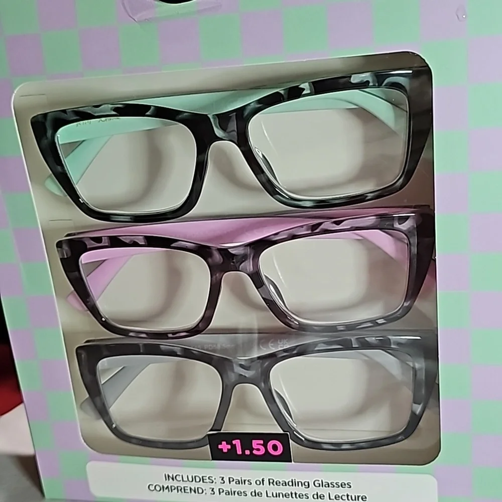 NWT BETSEY JOHNSON READING GLASSES + 150 👓 - Picture 2 of 11
